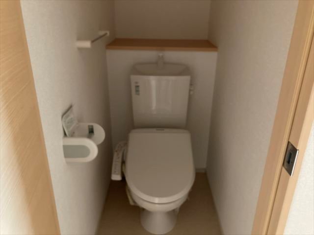 ﾗ･ﾙｰﾁｪﾋﾞｰﾀ トイレ