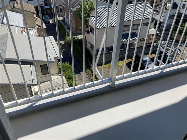 網川原県庁前マンション ベランダ