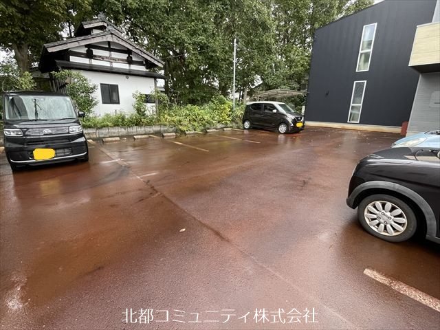 ｶﾞｰﾃﾞﾝｼﾃｨ長潟 駐車場