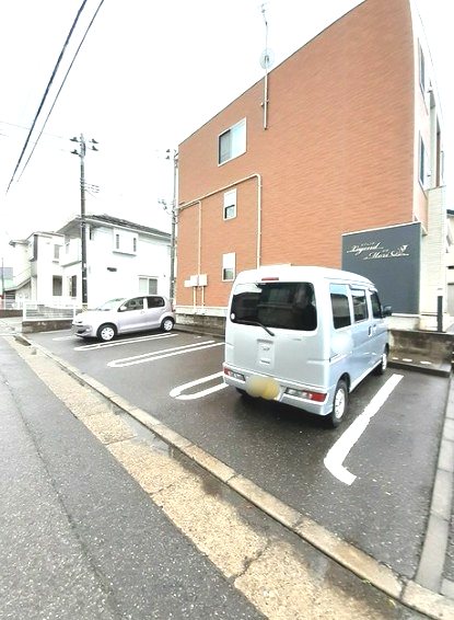 ﾚｼﾞｪﾝﾄﾞ　ﾓﾘ 駐車場