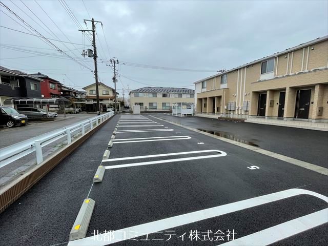 ﾊﾟﾚｽｺｰﾄ　ﾄｰｹﾝ 駐車場