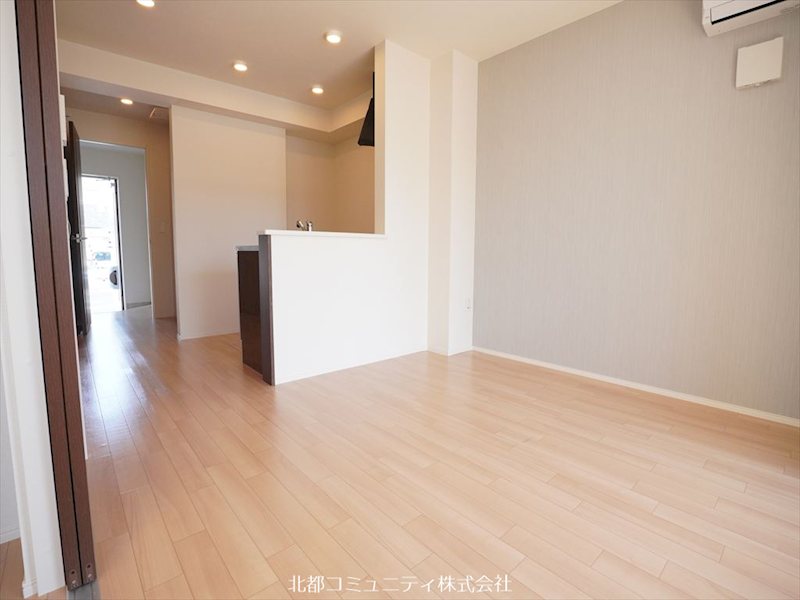 ﾊﾟﾚｽｺｰﾄ　ﾄｰｹﾝ リビング