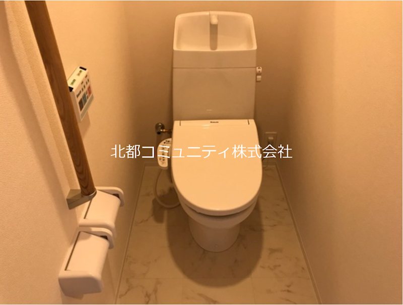 ｺﾝﾌｪﾃｨ トイレ
