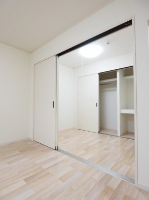 ｸﾚｽﾄｺｰﾄ公園前B ベッドルーム