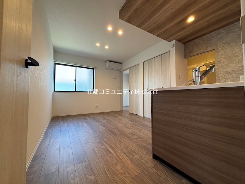 ｱｰﾊﾞﾝﾌﾞﾗﾝﾁ南笹口 リビング