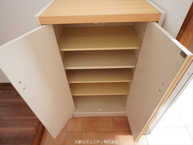 ｵｰﾍﾞﾙｼﾞｭ紫竹山Ⅰ 収納