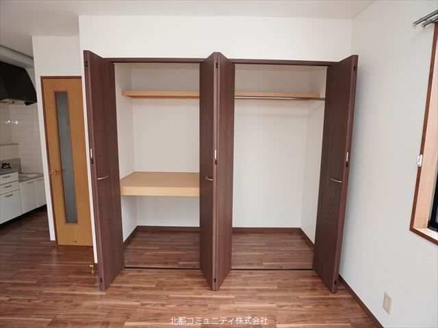 ｵｰﾍﾞﾙｼﾞｭ紫竹山Ⅰ 収納
