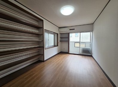 ｴｽﾃｰﾄ旭町 リビング