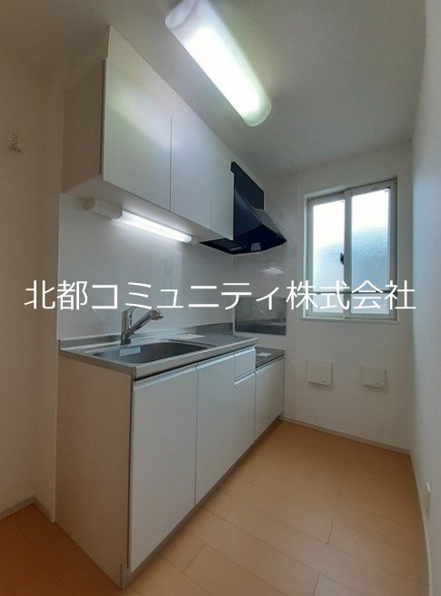 新潟県新潟市中央区天神２丁目 キッチン