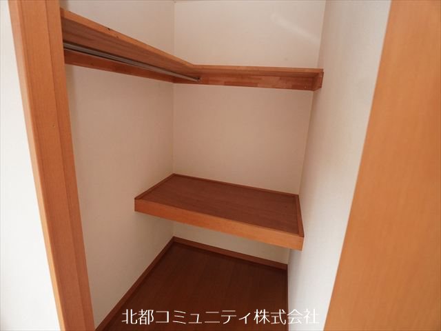 ｲｰｽﾄﾌｨｰﾙﾄﾞ 収納