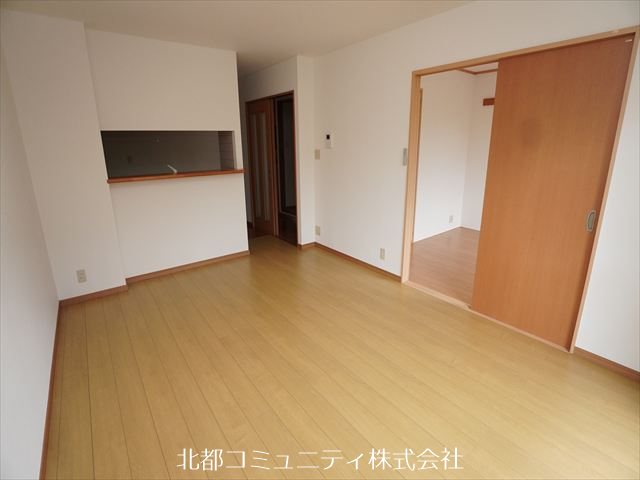 ｲｰｽﾄﾌｨｰﾙﾄﾞ リビング
