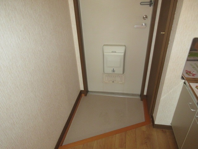 メゾンドM 玄関