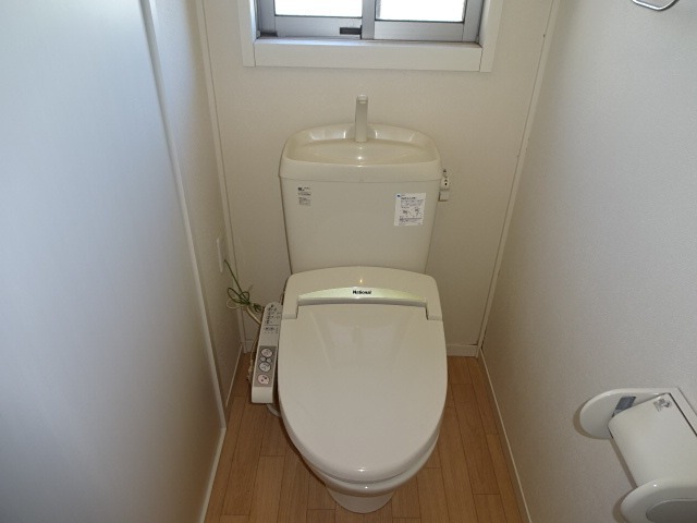 サンビレッジ樅ノ木C棟 トイレ