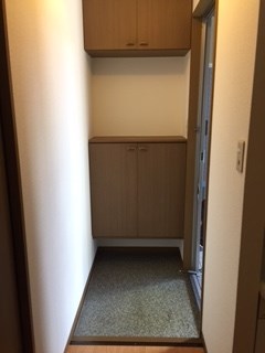 ビューラー高砂　Ｂ棟 玄関