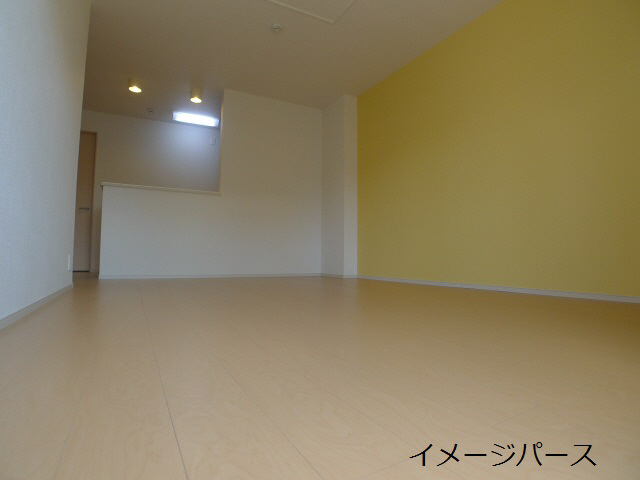 カロス　イーリス リビング