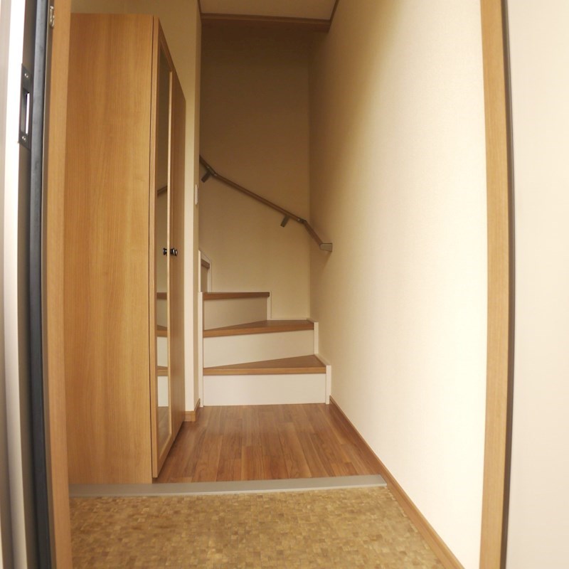 アプリコットガーデン 玄関