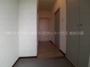 フレグランス古宮Ａ棟 玄関
