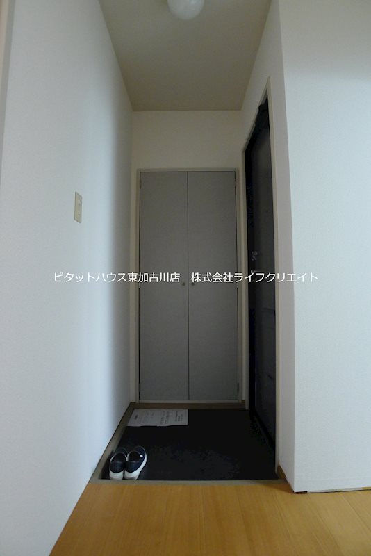カサグランデＢ 玄関