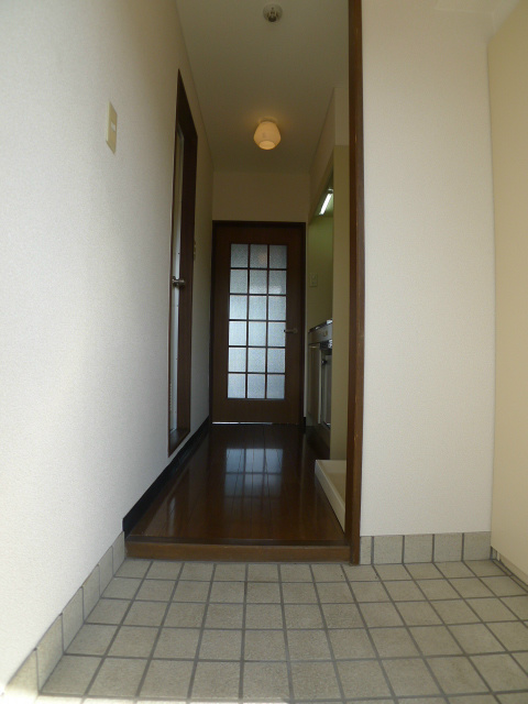 ハイトホームII 玄関