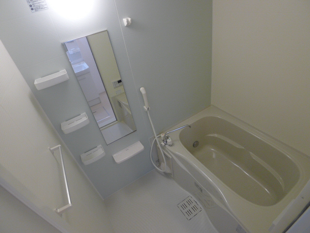 コート・ブリエ 風呂画像