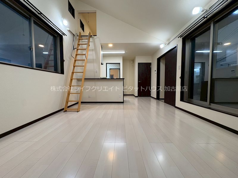 エスティバル加古川西 リビング