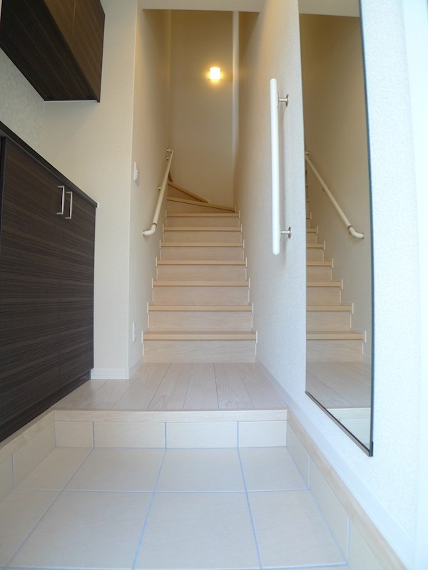 ブルーロワ 玄関