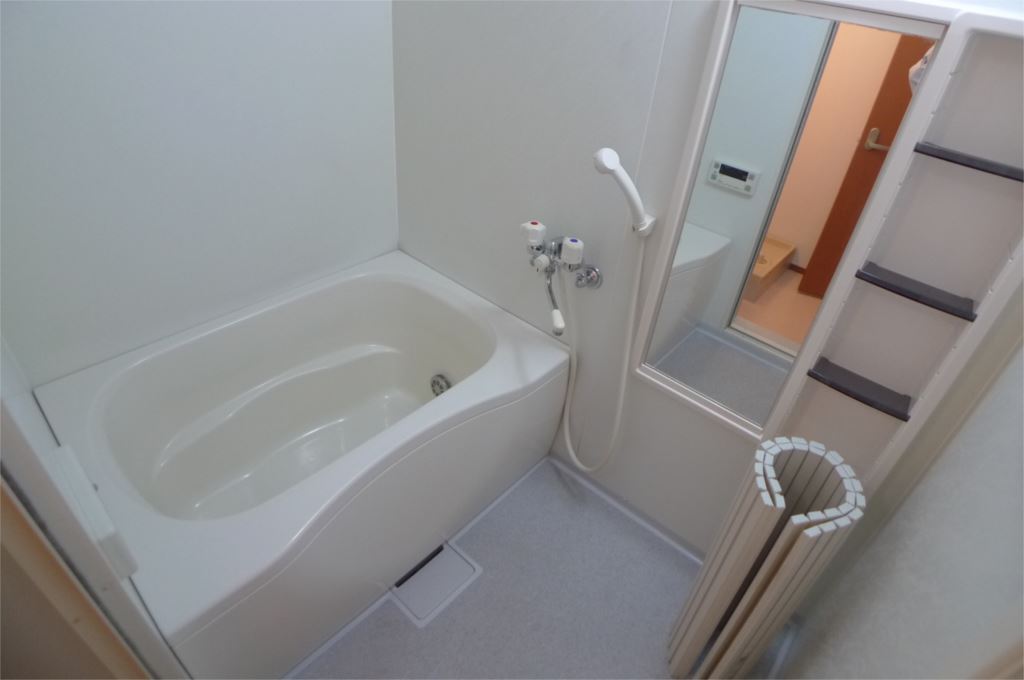 パインハイアット 風呂画像