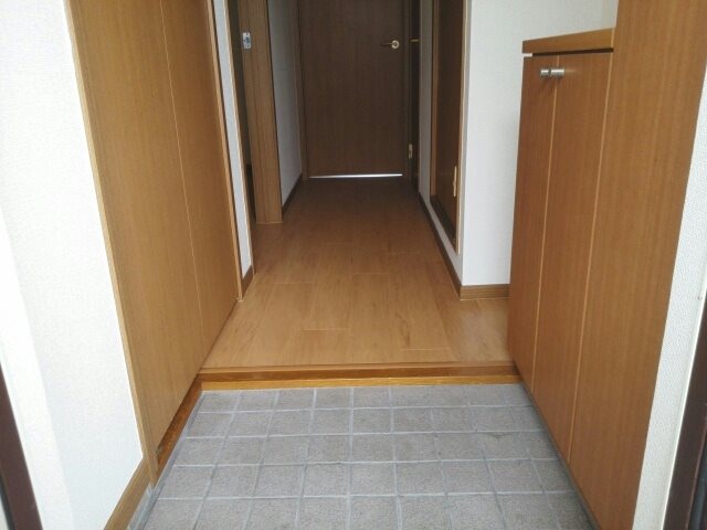 アルカンシェル 玄関