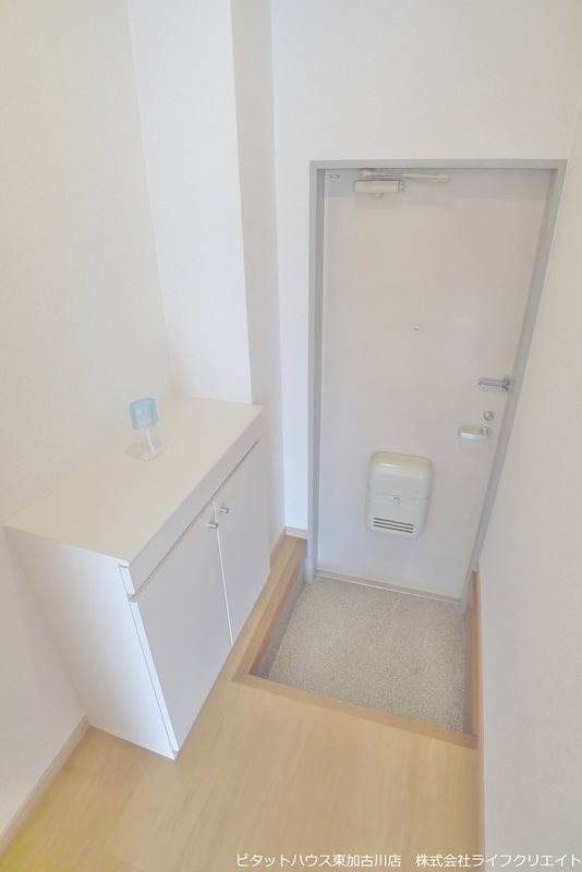 サンビレッジ 玄関