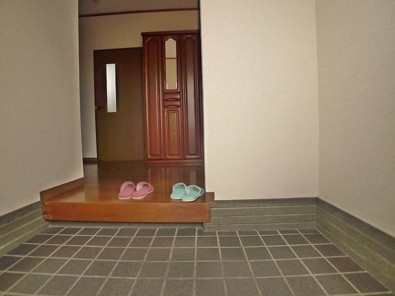 幸平ビル 玄関
