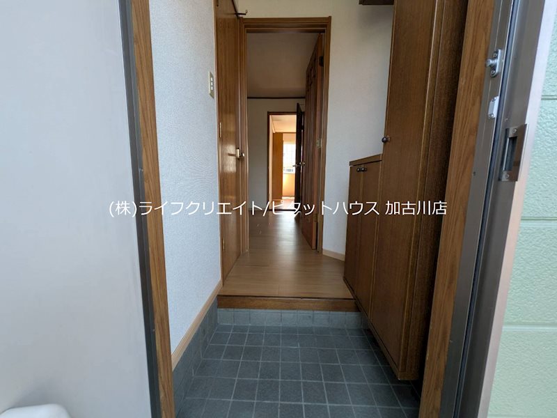 ヴァンヴェールＡ 玄関
