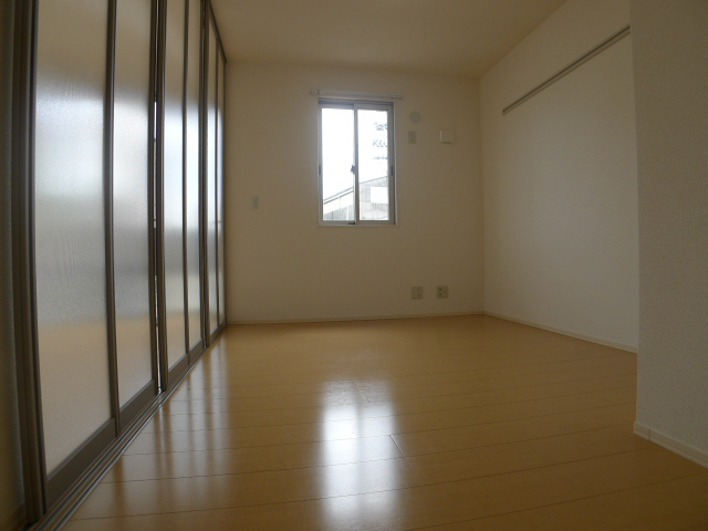 ウエストサイドスクエア ベッドルーム