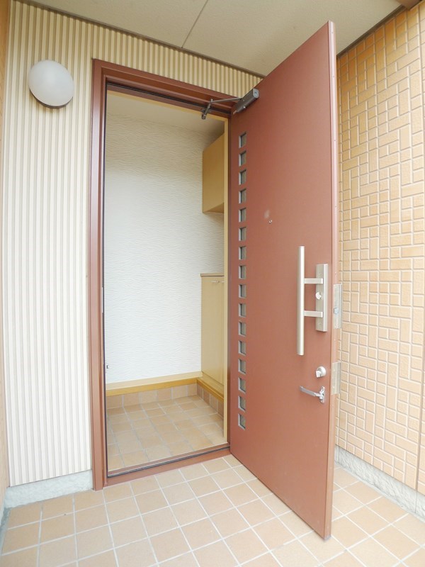 ヴィラコート三木 玄関