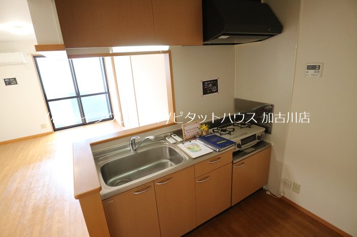 フォレスタ森本V キッチン