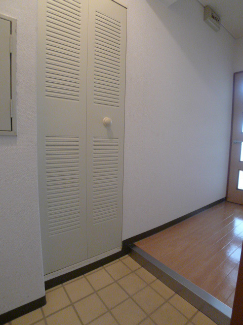 ガーデンヒルズ東加古川 玄関