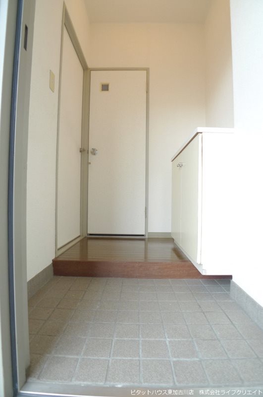 Ｄ－スクウェア加古川 玄関