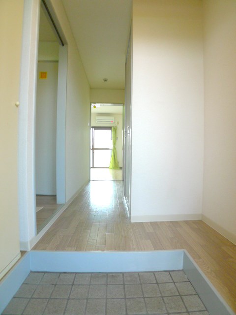 プルミエールI 玄関