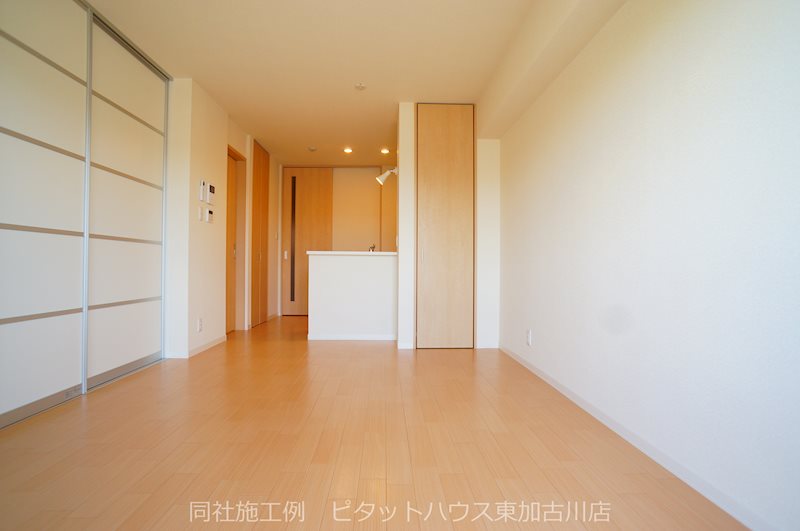 アラヤガーデン リビング