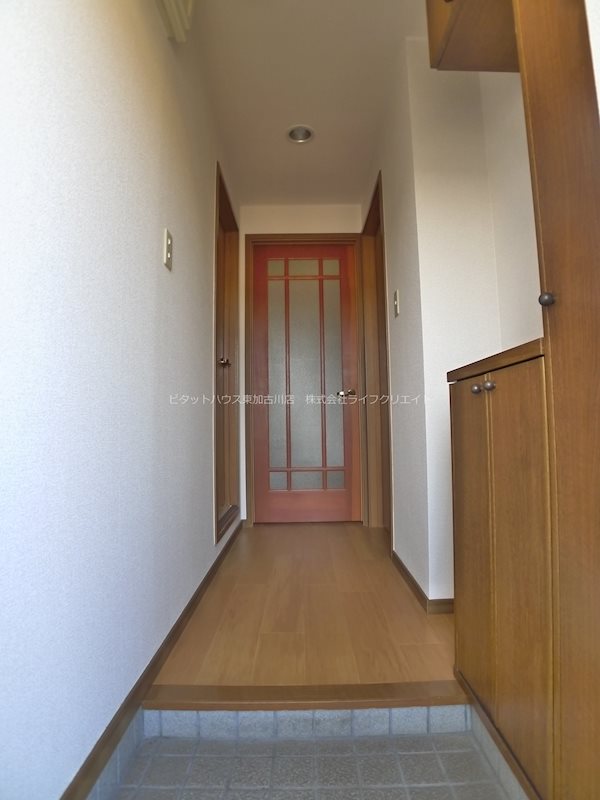 グレイスフル・ノーヴァ 玄関