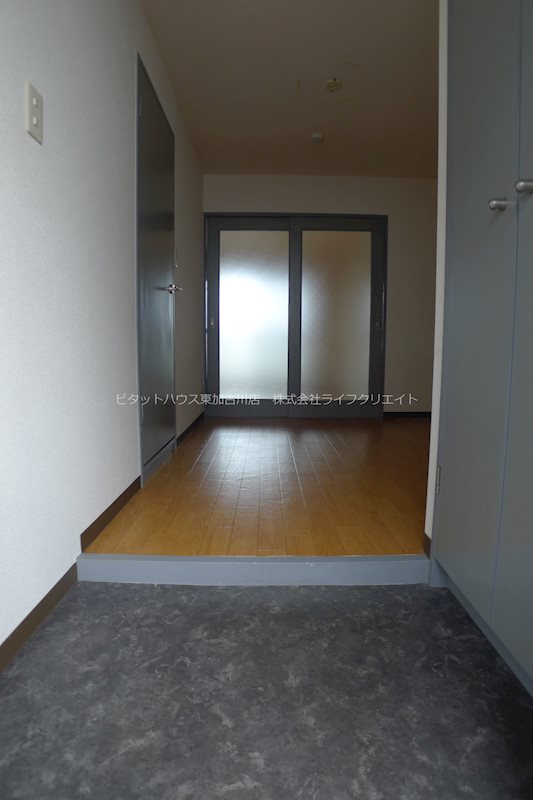 マンションパピルス 玄関