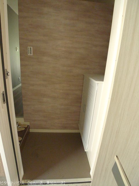 ファレ安田 玄関