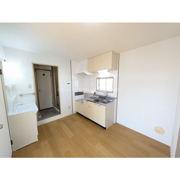 コンフォートエイジＡ リビング