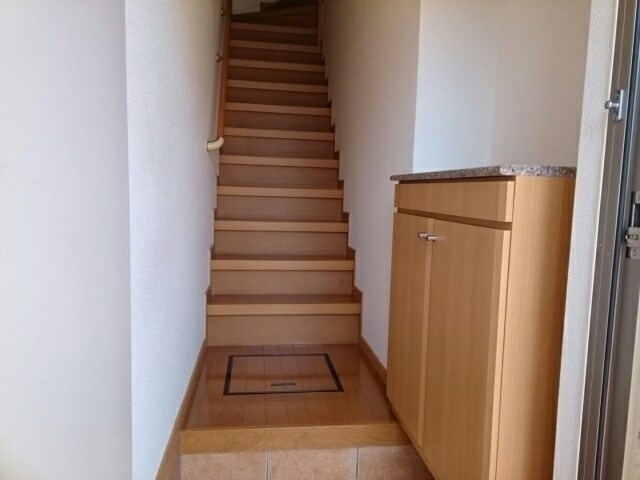 アミュ　ロータス 玄関