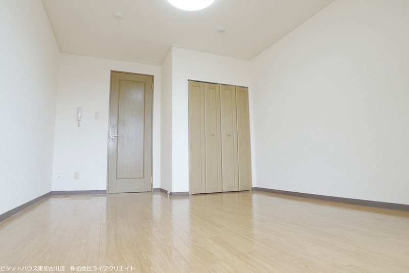 フロンティア２１ リビング