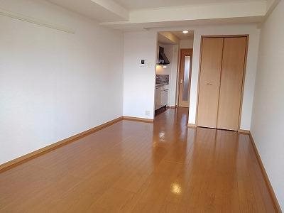 コンフォート　本町 ベッドルーム