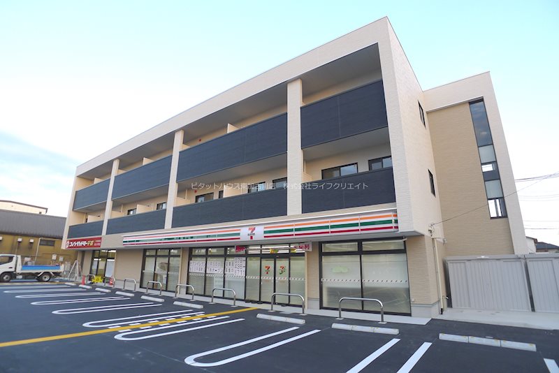 グランデ　オヴェスト 305号室 外観