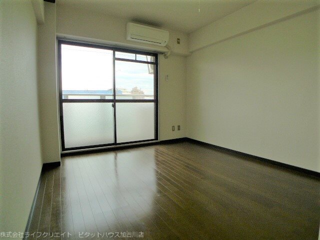 メゾン春Ⅲ番館 リビング