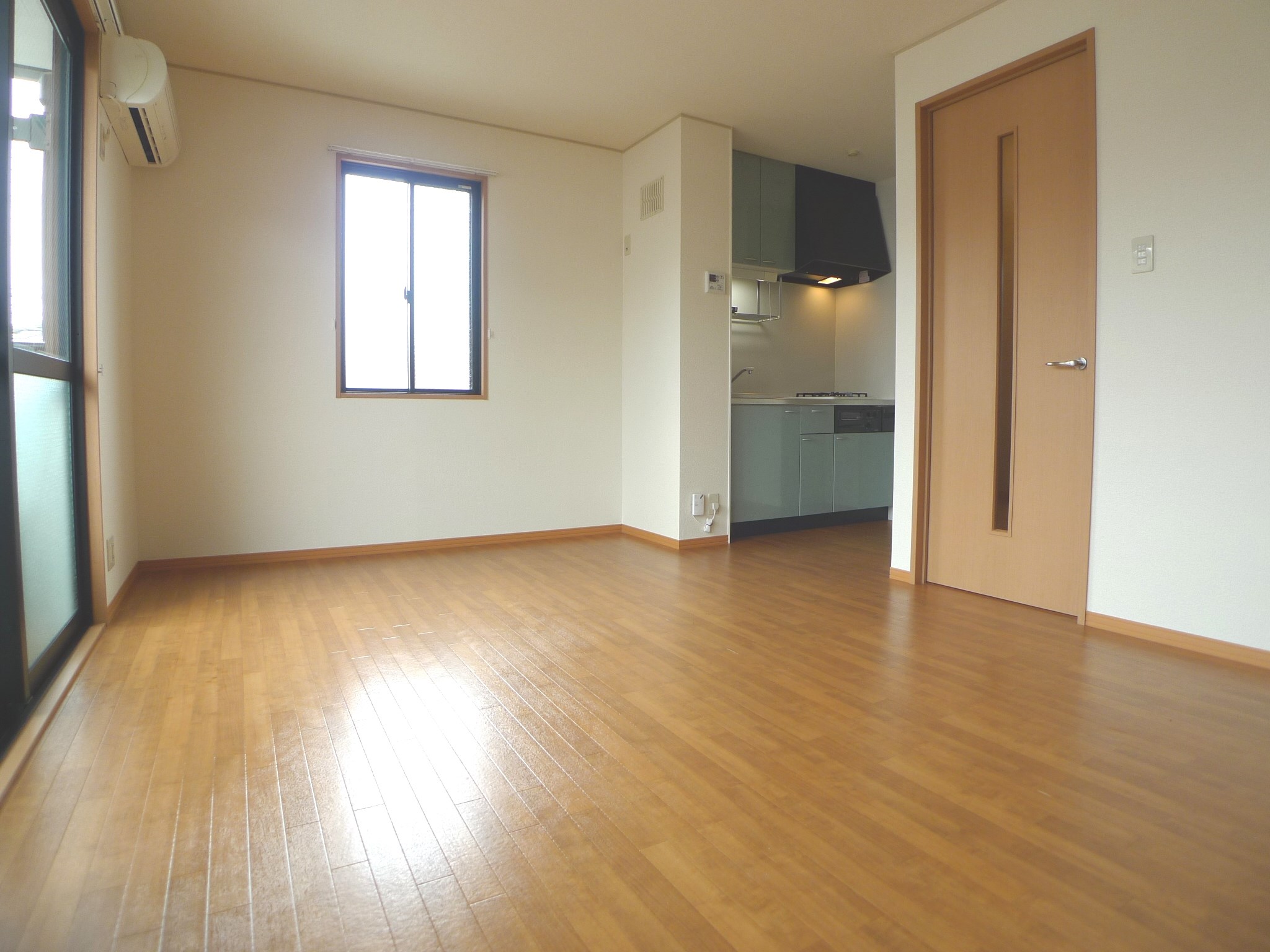 サンコーポ曽根 リビング