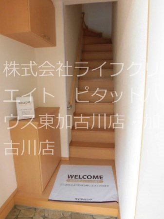 ローズコート野添Ｂ棟 玄関