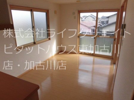 ローズコート野添Ｂ棟 リビング